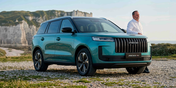 OMODA ve JAECOO, Jean Reno ile Fransa’da iş birliği anlaşması imzaladı