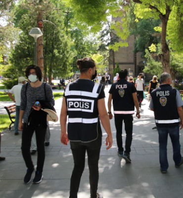 Sakarya’da aranan şahıslara yönelik operasyon düzenlendi