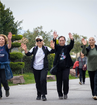 Konak’ta Dünya Sağlık Haftası’na özel doğa yürüyüşü düzenlendi