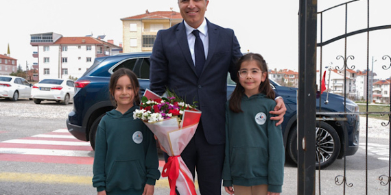 Vali Çiçek’ten Şehit Durmuş Ali Uzun İlkokulu’na ziyaret
