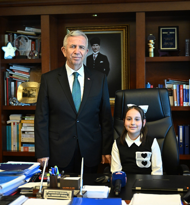 Ankara'da 23 Nisan'da temsili makam devri yapıldı