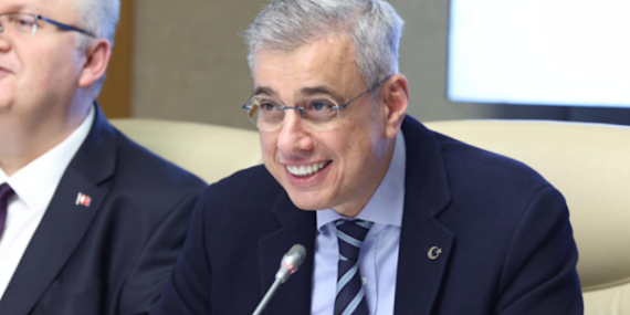 Memişoğlu: Türkiye’den İran’a 6 tırlık tıbbi yardım konvoyu gönderiliyor