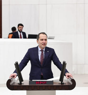 Erbakan: Erken seçim yapılmalı