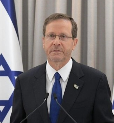 Herzog: Holokost kurtulanlarının hikayeleri korunmalı