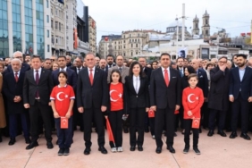 Aslan: Cumhuriyetimiz güvende, geleceğimiz aydınlık