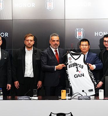 HONOR, Beşiktaş GAİN Erkek Basketbol Takımı’nın stratejik teknoloji ortağı oldu
