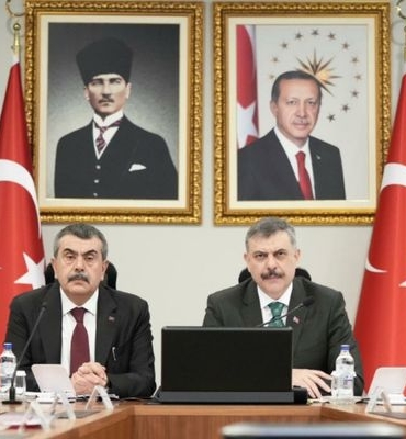 Vali Aktaş, okul güvenliği video konferans toplantısına katıldı