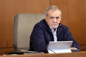 Pezeşkiyan, İranlı sağlık çalışanlarına teşekkür etti