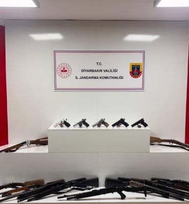 Diyarbakır’da ruhsatsız silah operasyonu
