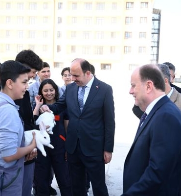 Başkan Altay ve milletvekili Baykan öğrencilerle buluştu