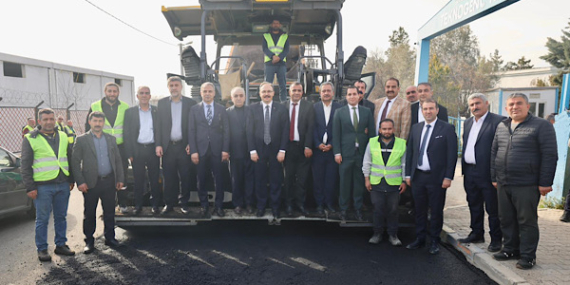 Siirt’te asfalt çalışmaları Küçük Sanayi Sitesi’nden başladı
