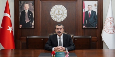 Tekin: 27 Nisan zihniyeti, milletin feraseti karşısında iflas etmiştir