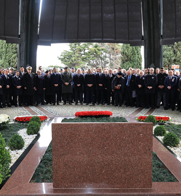 Turgut Özal vefatının 33. yılında anıldı