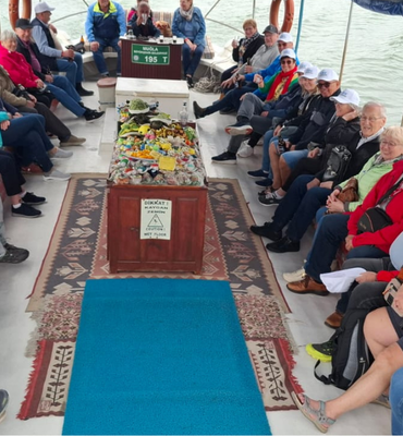 Avusturyalı turist kafileleri  Marmaris’e geldi