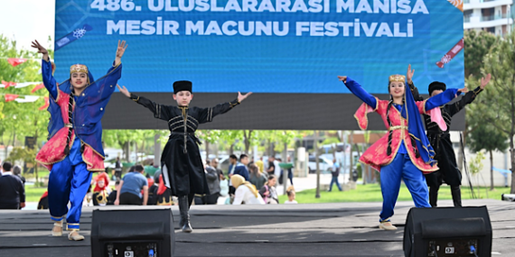 Mesir Festivali’nde dünya kültürleri Manisa’da buluştu