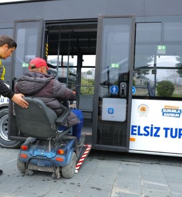 Samsun’da “Engelsiz Turizm Otobüsü” hizmete sunuldu