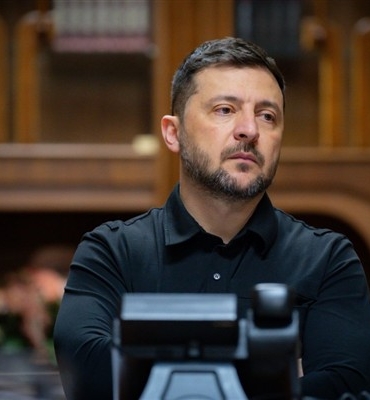 Zelenski: dünya nükleer terörizme izin vermemeli