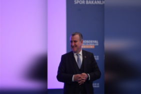 Bakan Bak, Avrupa Şampiyonu Furkan Özbek'i tebrik etti