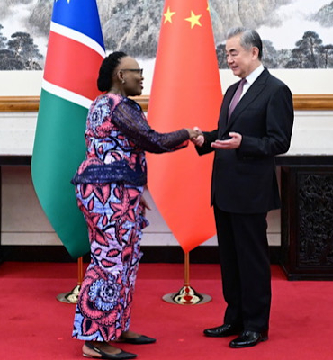 Wang Yi, Namibyalı mevkidaşıyla görüştü