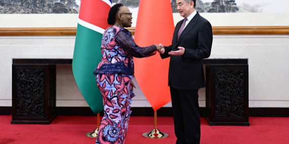 Wang Yi, Namibyalı mevkidaşıyla görüştü
