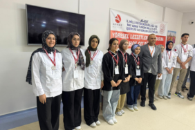 Batmanlı öğrenciler yöresel lezzetler yarışmasında ikinci oldu