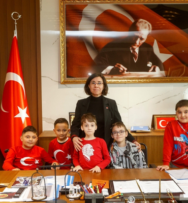 Özkan, 23 Nisan’da DMD hastası çocukları ağırladı