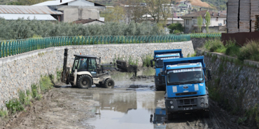 Bursa’nın derelerinde temizlik çalışmaları sürdürülüyor