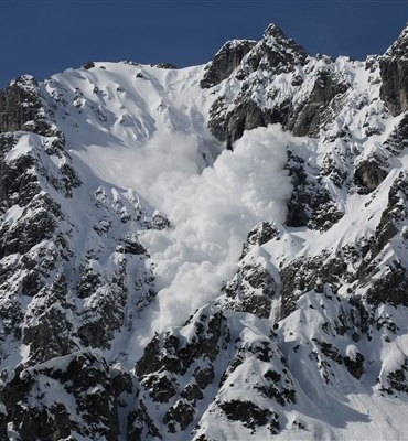 Meteoroloji’den kuvvetli yağış, rüzgar ve çığ uyarısı