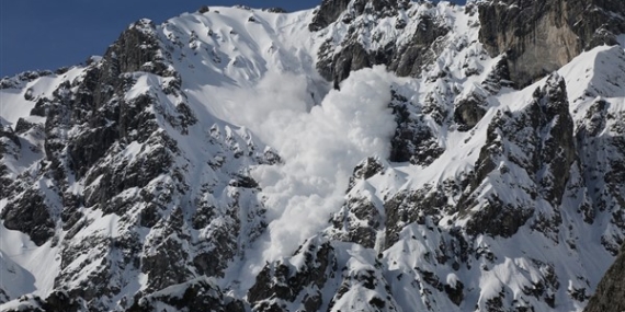 Meteoroloji’den kuvvetli yağış, rüzgar ve çığ uyarısı