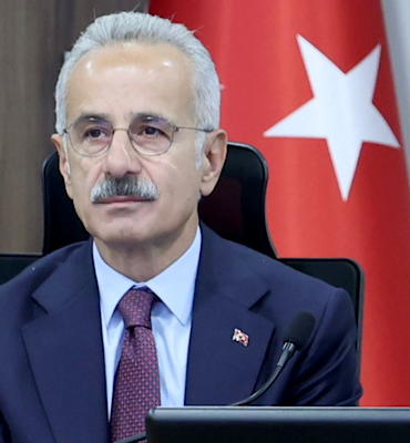 Uraloğlu: Çanakkale ruhu birliktir, fedakarlıktır, asla vazgeçmemektir
