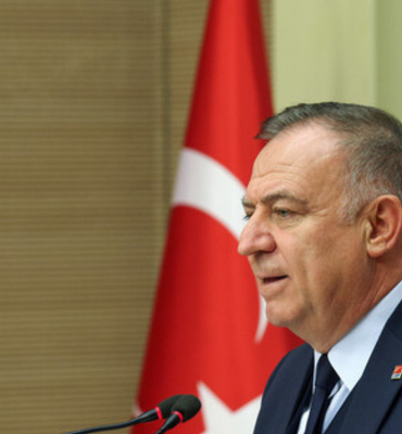 Zeybek’ten Adıgüzel’in tutuklanmasına tepki