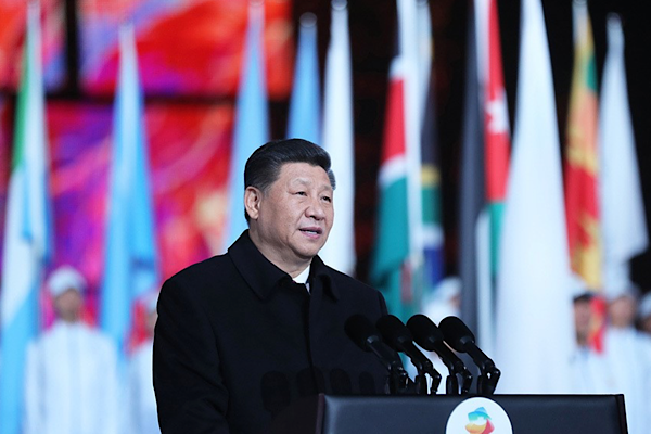 Doğanın kuralıyla her canlı besleniyor