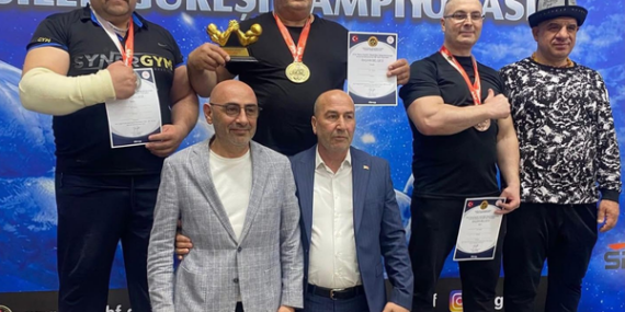 Bayburt Ekibi Bilek Güreşi Şampiyonası’nda derece aldı