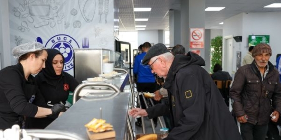 Buca’da Şehitler Haftası’nda dayanışma sofraları kuruldu