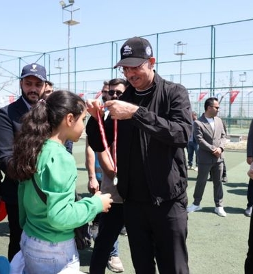 Eyyübiye’de 23 Nisan futbol turnuvasında ödüller sahiplerini buldu