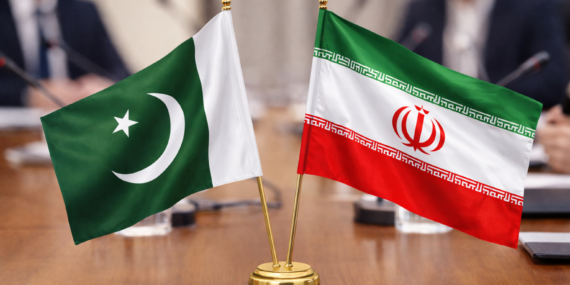 Pakistan Dışişleri Bakanı Dar ile İran Dışişleri Bakanı Arakçi görüştü