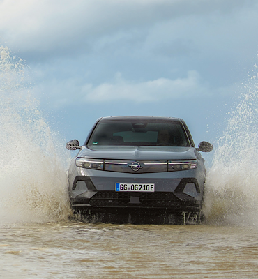 Yeni Opel Grandland Elektrik AWD Türkiye’de satışa sunuldu