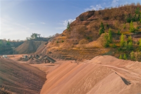 Gümüştaş Madencilik'in maden sahalarının UMREK kaynak raporu