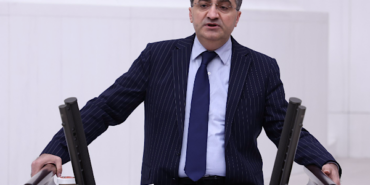 Ekmen: Hayatını ailesine hasreden her kadın bakım veren olarak sigortalanmalıdır