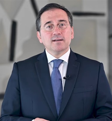 Albares: Çin ile ilişkileri Stratejik Diyalog seviyesine yükseltiyoruz