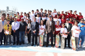 Eyyübiye’de okullar arası kaykay müsabakaları düzenlendi