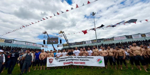 Kepez Yağlı Güreşleri'nde pehlivanlar er meydanına çıktı