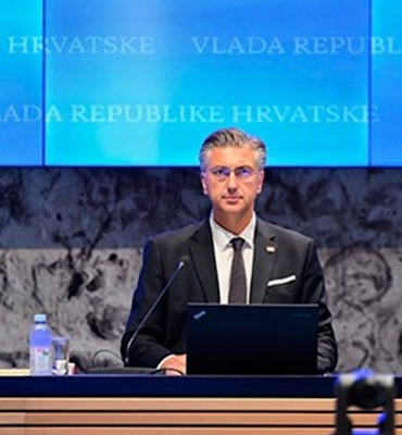 Plenkoviç: Enerji fiyatları ve yargı reformu gündemimizde