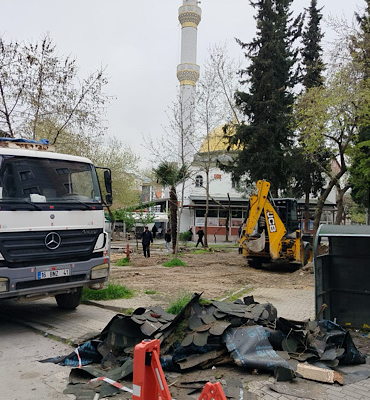 İhsaniye Merkez Camii çevre düzenleme çalışmaları başladı