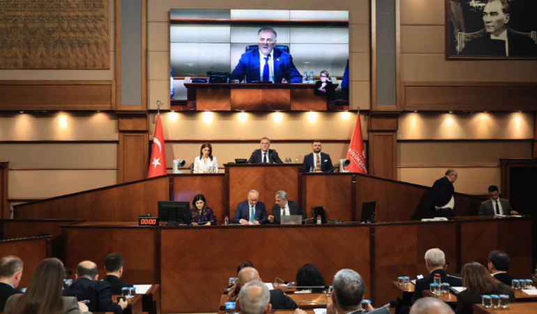 İBB Meclisi’nde “mühürsüz oy” tartışması