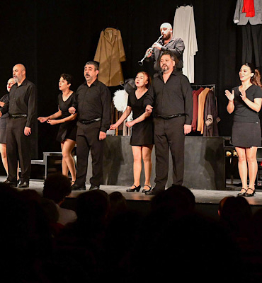 "Bir Takım Azizlikler" oyunu Mesir Tiyatro Festivali'nde sahnelendi