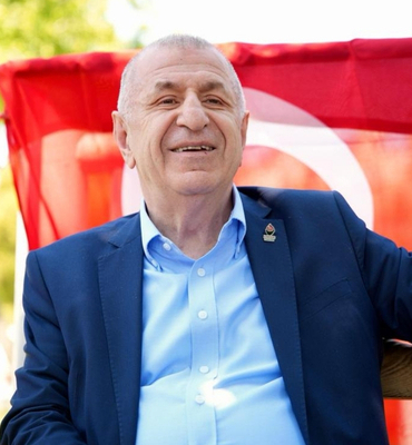 Özdağ, Marmaris Muhtarlar Derneği’ni ziyaret etti