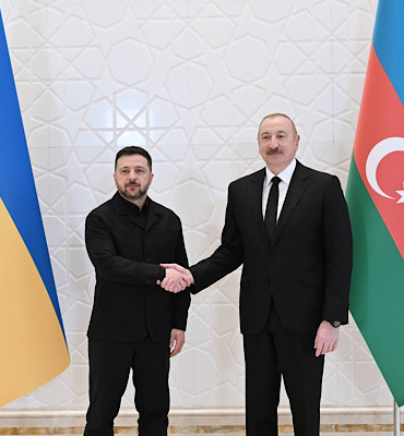 Zelenski, Azerbaycan Cumhurbaşkanı Aliyev ile bir araya geldi