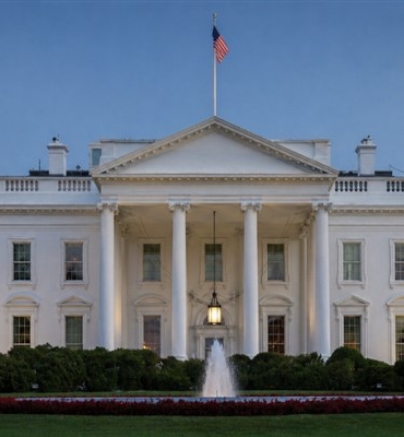 Beyaz Saray’daki etkinlikte silah sesleri