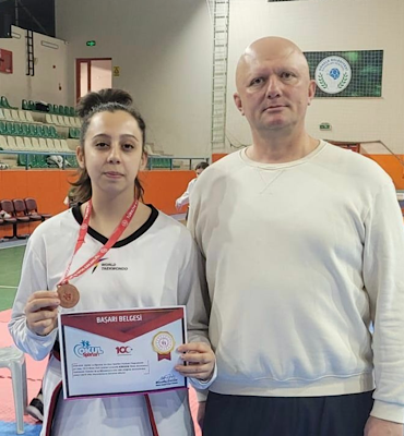 Ceren Çiftçi, Taekwondo Grup Müsabakaları'nda üçüncü oldu